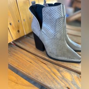 Ankle Boots size 8.5